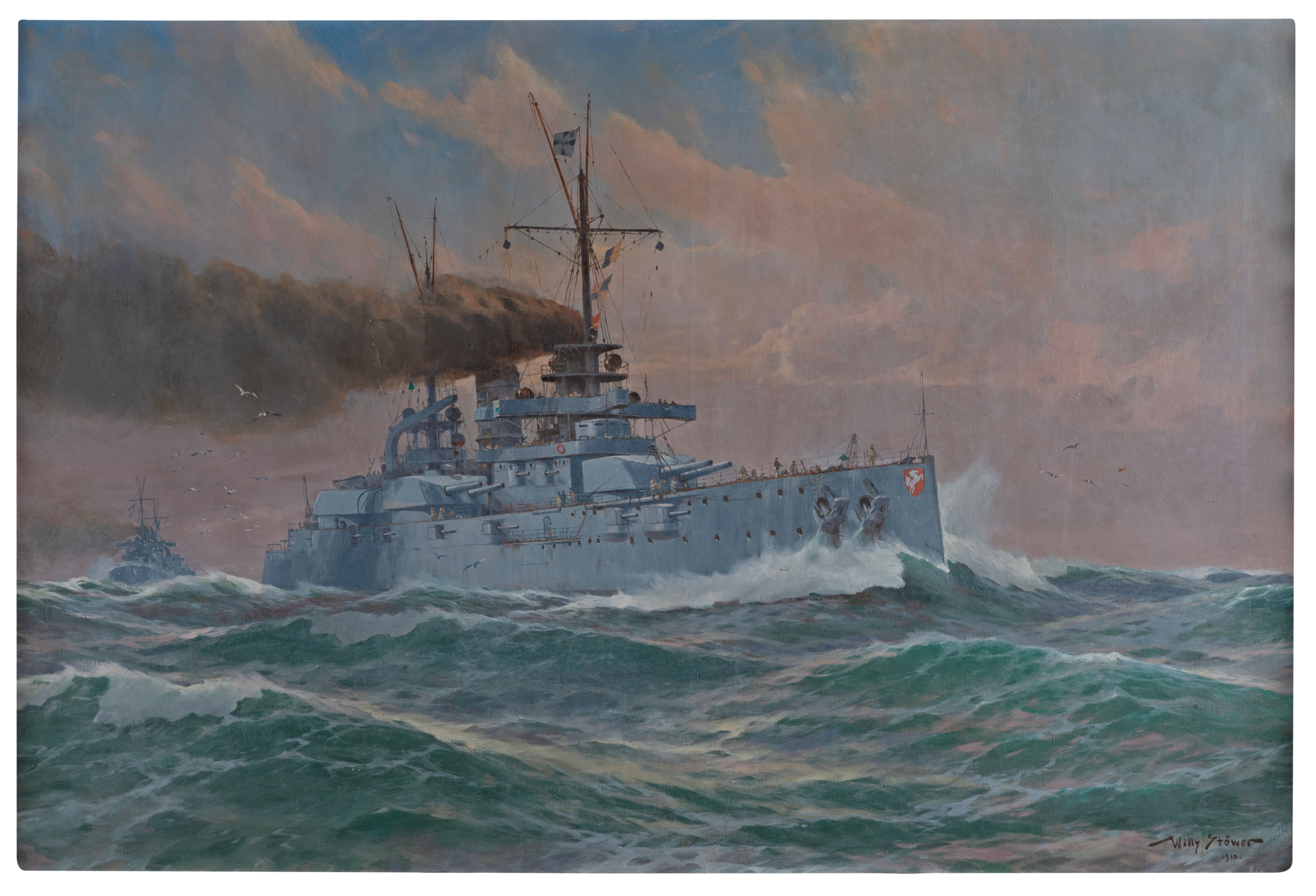 Zu sehen ist ein Schiff auf dem offenen Meer.