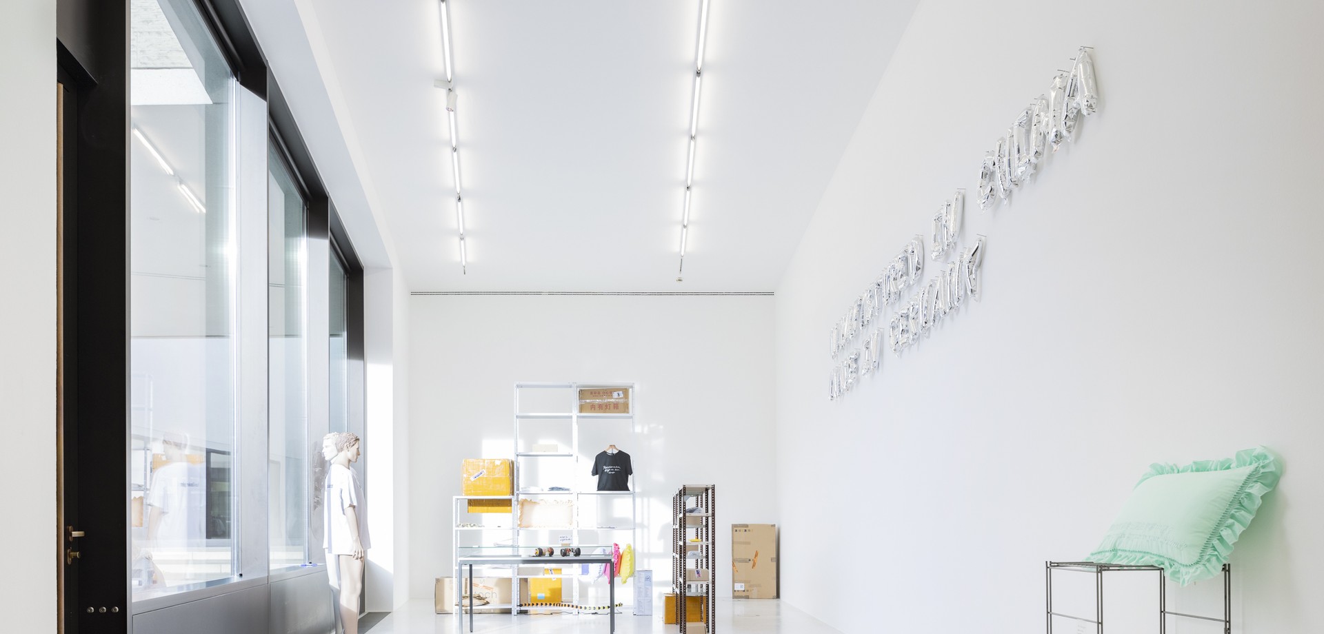 Das Foto zeigt die Installation von zhaoyuefan