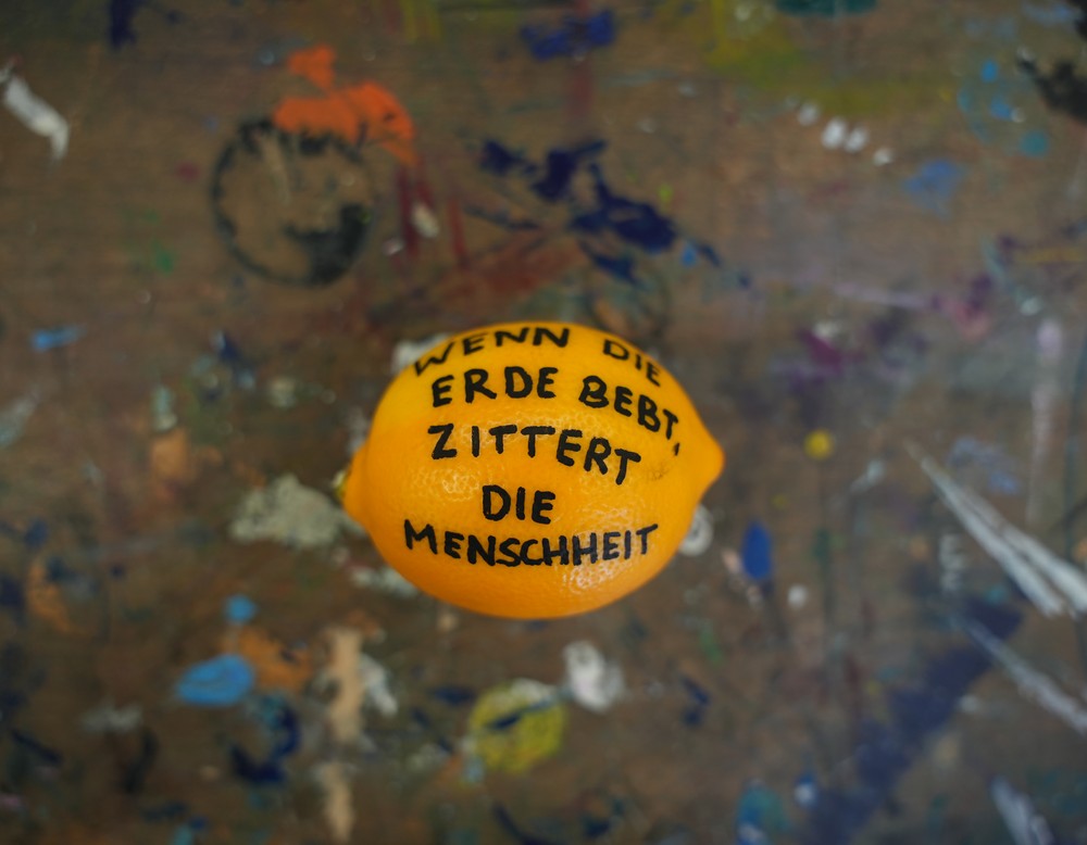 Beschriftete Zitrone