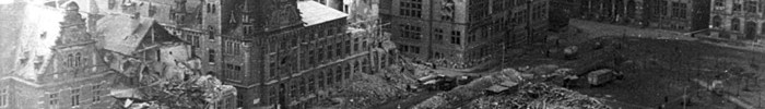 Das Bild zeigt die Bombenschäden rund um den Domplatz.