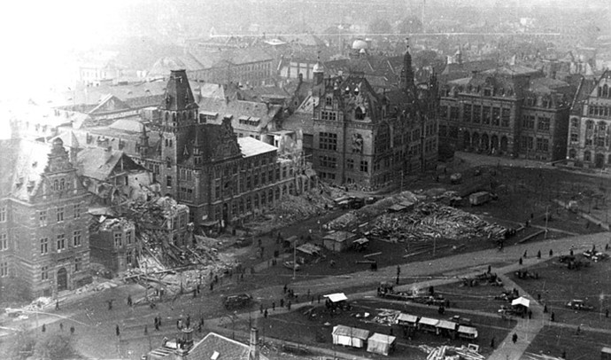 Die Bombenschäden aus Sicht der Lambertikirche