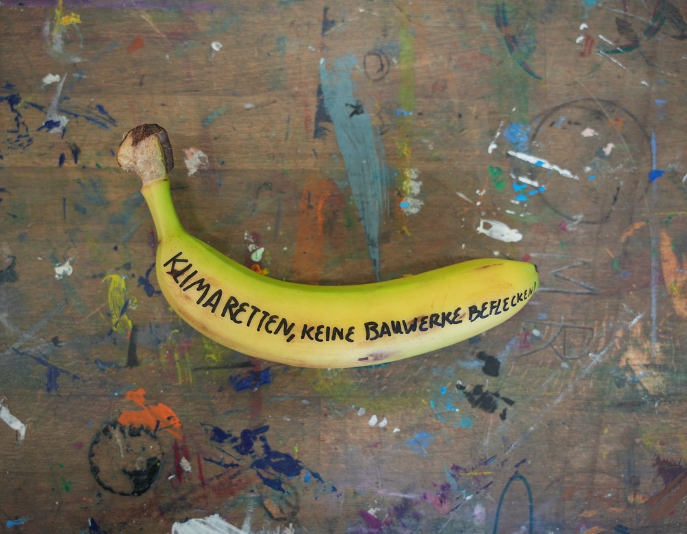 Klima retten, keine Bauwerke beflecken