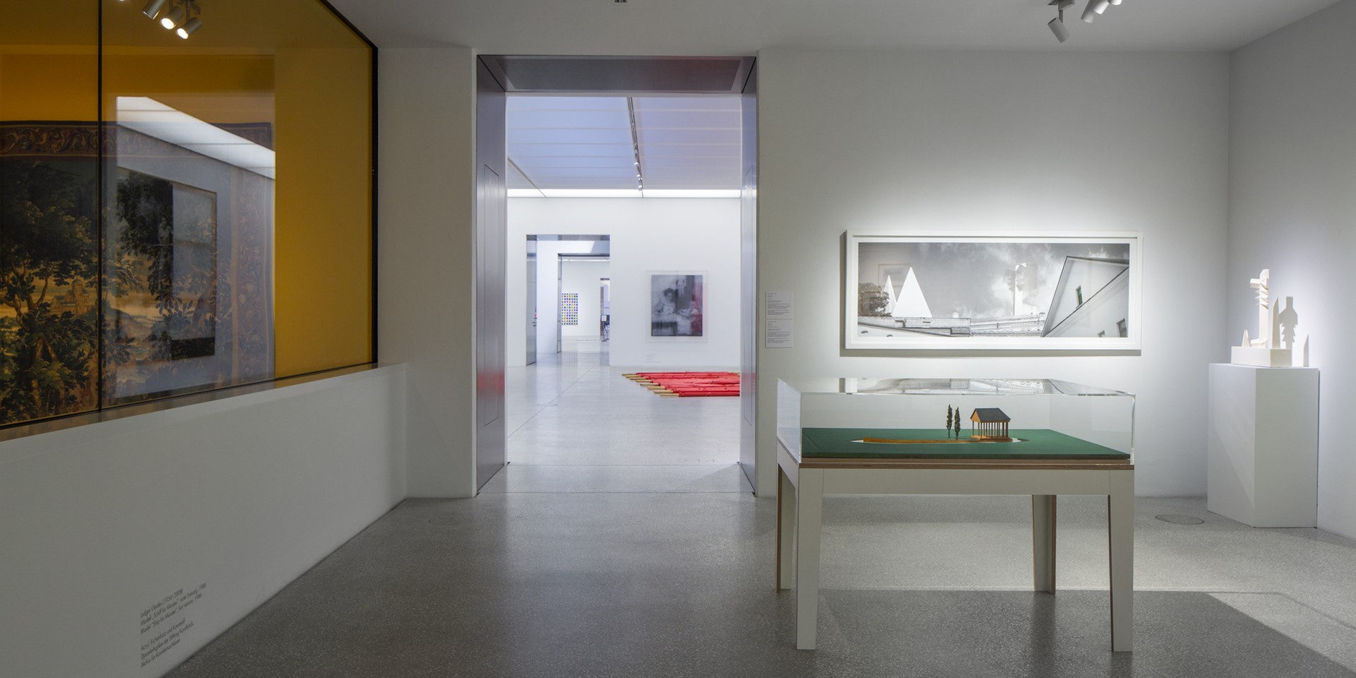 Intervention: Daniil Galkin Nothing Common, Nothing Personal und Roman Cieslewicz Supermen