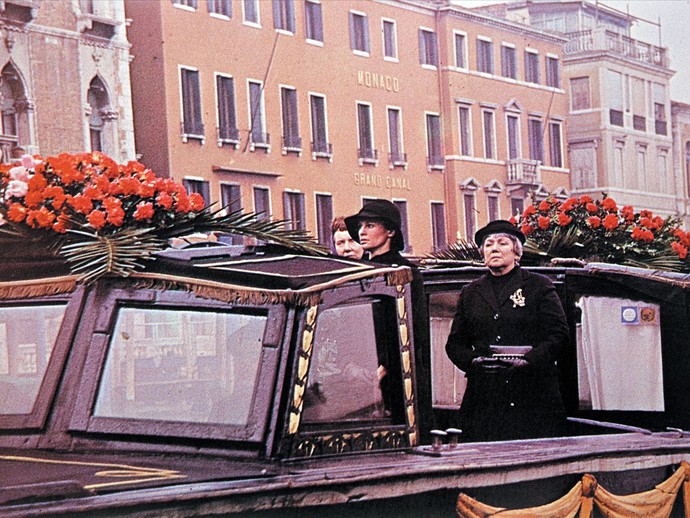 Filmstil aus dem Film "Wenn die Gondeln Trauer tragen" aus dem Jahr 1973 (vergrößerte Bildansicht wird geöffnet)