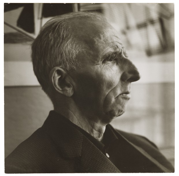 Porträt des Malers Albert Renger-Patzsch im Profil