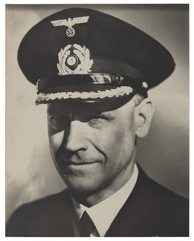 Bildnis eines Wehrmachtsoffiziers in Uniform