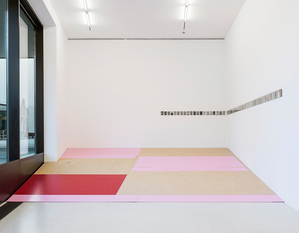 Ausstellung RADAR: Eda Aslan, it was their dust that we breathed in