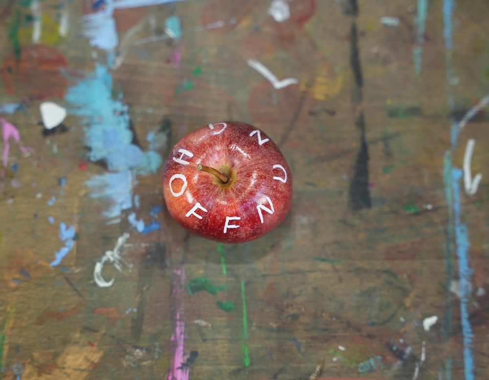 Beschrifteter Apfel