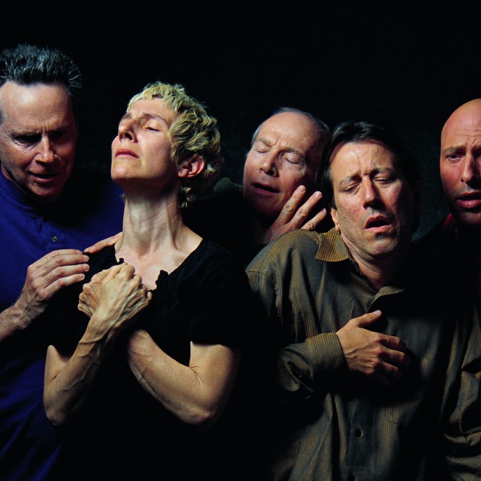 Bill Viola, The Quintet of the Astonished, 2000, Videoinstallation, Kunstsammlung NRW, Düsseldorf. © Bill Viola Studio. Foto: Kira Perov (vergrößerte Bildansicht wird geöffnet)