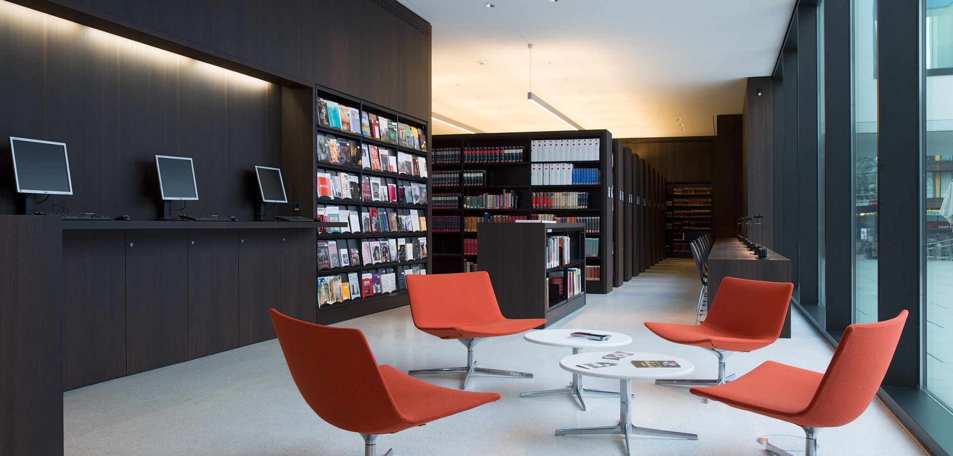 The reading room of the museum library.